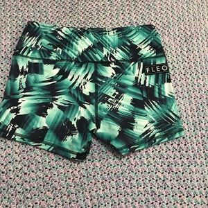 FLEO power high rise shorts